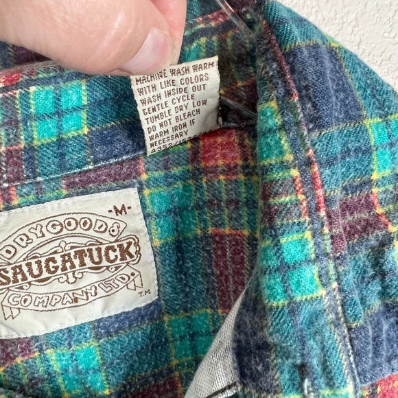 Saugatuck Women Flannel Button Down Shirt Plaid Vintage Classic Lumberjack - Picture 7 of 11